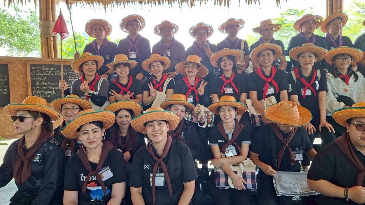 พช.เทิง เข้าร่วมโครงการ “พช.จิตอาสา ศรัทธาที่เดินได้” สำนักงานเลขานุการกรม กลุ่มงานจิตอาสาพระราชทานและกิจการพิเศษ ณ โรงแรมเซ็นทารา ไลฟ์ ศูนย์ราชการและคอนเวนชันเซ็นเตอร์ แจ้งวัฒนะ  และศูนย์ฝึกโรงเรียนจิตอาสา 904 เขตบางเขน กรุงเทพมหานคร